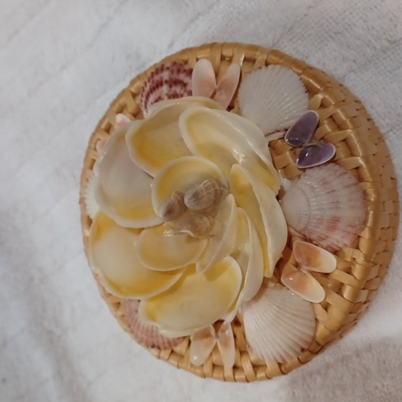 Shell  Vintage Decorated  Wicker  Coaster Set Of 6 - Picture 5 of 9